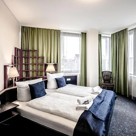 Mirage Duesseldorf-neuss 3*