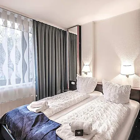 ホテル Mirage Duesseldorf-neuss 3*